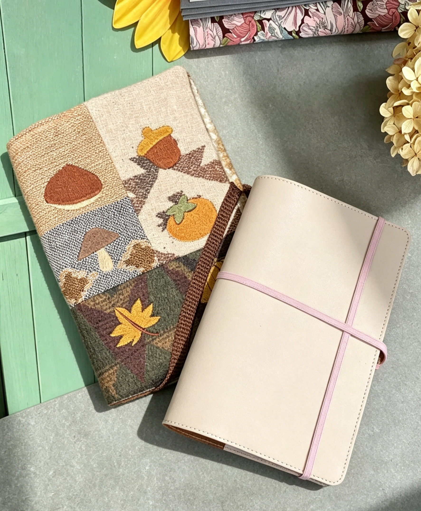 Carnet en cuir vs carnet en tissu : quel style vous correspond ?