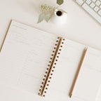 Agenda quotidien Mindful Productivity non daté 90 jours, couverture unie avec feuille d'or