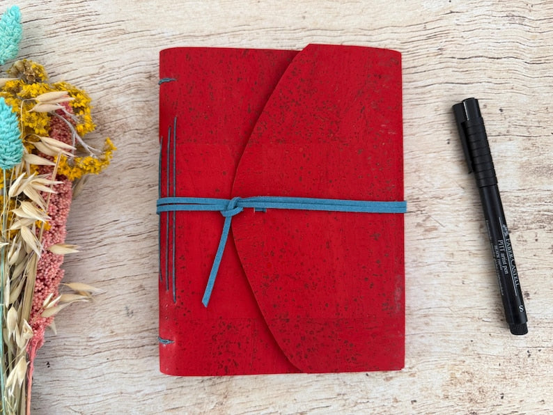 Carnet B6 liège naturel uni couleur au choix – Journal écriture – Papier ligné ou uni – Reliure cousue main