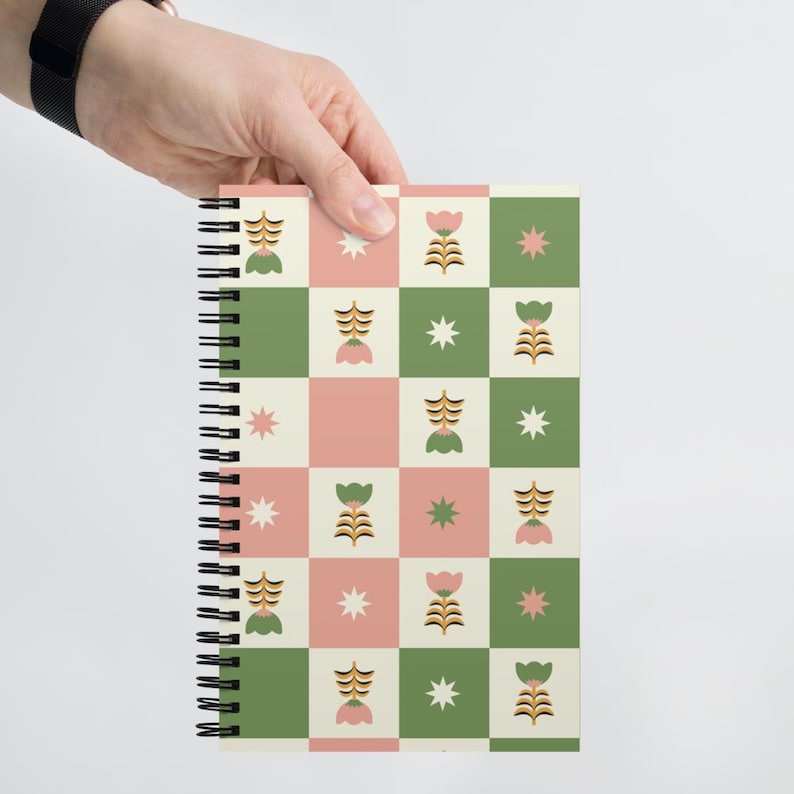 Carnet de notes rétro - Tulipe scandinave en damier vert mousse et rose mastic